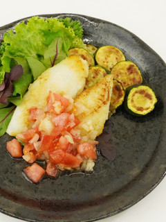白身魚のフレッシュトマトソース-レシピのメイン写真