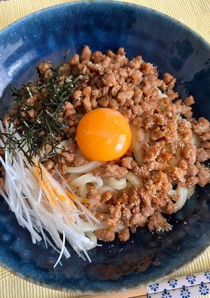 たっぷり甘辛！肉味噌のまぜうどん-レシピのメイン写真