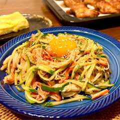 รูปของ 【食材3つで】きゅうりとカニカマのピリ辛ユッケ