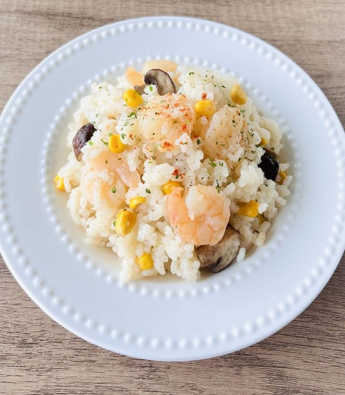 冷凍海老がポイント レンジで海老ピラフ by おいしい袋モフ ｜ 袋を