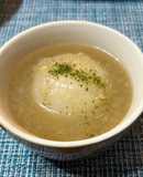 四毒抜き 丸ごと新玉ねぎのスープ