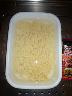 パスタは真水で生麺に戻すと時短ガス代節約-レシピのメイン写真