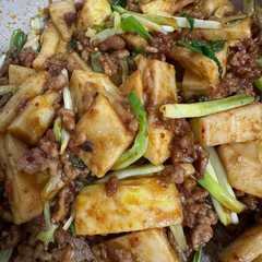 รูปของ 筍とひき肉の辛味噌炒め