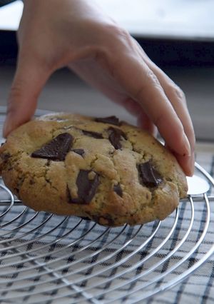 焦がしバター香るチョコチャンククッキー-レシピのメイン写真