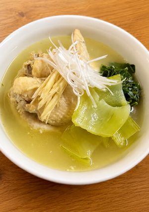 チンゲン菜と鶏手羽の元気が出るスープ-レシピのメイン写真