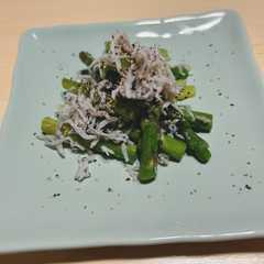 รูปของ 簡単シンプル⭐︎アスパラのしらす和え