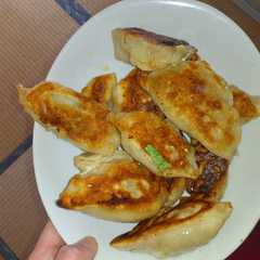 รูปของ 餃子を皮からチャレンジしてみてください