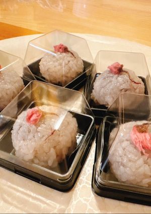 いちごで作る桃色のさくら餅。食紅不使用。-レシピのメイン写真