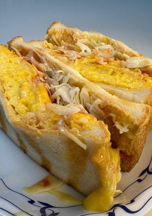 【簡単朝食】チーズオムレツのホットサンド-レシピのメイン写真