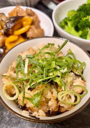 ホタテと舞茸のバター塩昆布炊き込みごはん-レシピのメイン写真