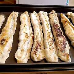 รูปของ 手作り餃子の皮で。ジャンボ餃子簡単包み方