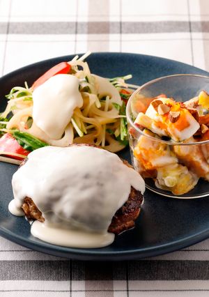 チーズソースハンバーグ-レシピのメイン写真