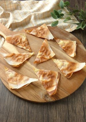 余った春巻きの皮でハムチーズ焼き-レシピのメイン写真