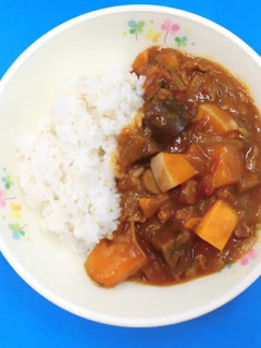 【学校給食】なないろ野菜のカレー-レシピのメイン写真