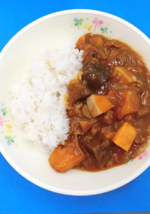 【学校給食】なないろ野菜のカレー-レシピのメイン写真