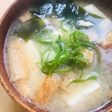 ミニ豆腐&きざみあげの削り節わかめ味噌汁