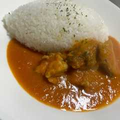 รูปของ とーちゃん家のトマトバターチキンカレー!