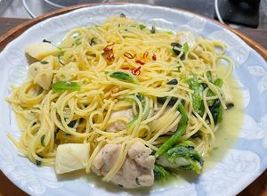簡単！ズボラパスタ！海鮮ペペロンチーノ-レシピのメイン写真