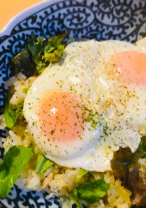 目玉焼き★ガーリックハムチャーハン-レシピのメイン写真
