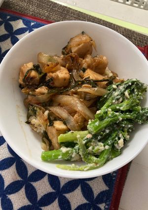 鶏肉とニラ丼-レシピのメイン写真