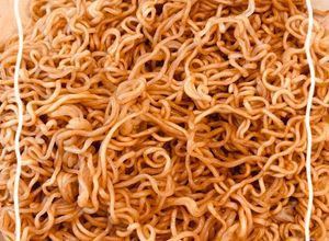レンジで！カップ焼きそばモチモチ麺のコツ-レシピのメイン写真