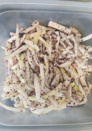 大根の皮のゆかり和え-レシピのメイン写真