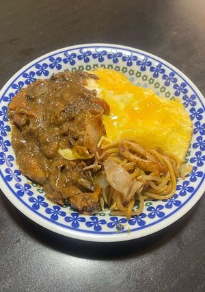 残り物のカレーでオムカレー焼きそば-レシピのメイン写真