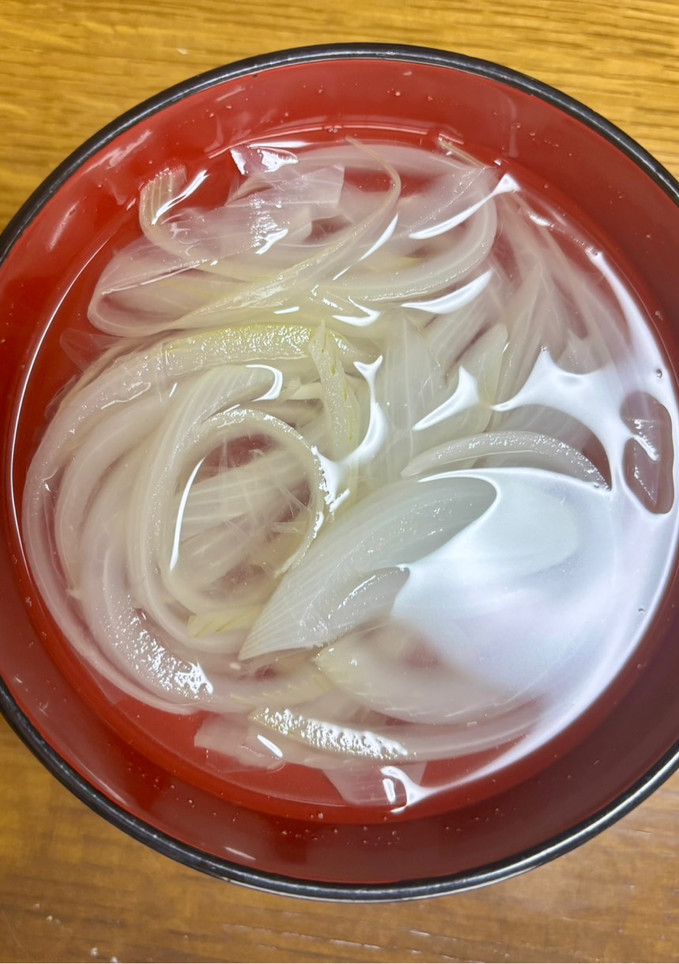 新玉ねぎのおすまし（水と白だし新玉ねぎ）-レシピのメイン写真