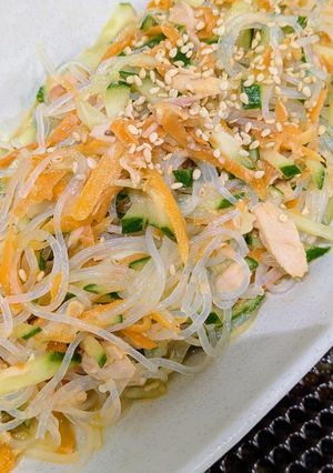 調味料2つ｜ツナときゅうりの春雨サラダ-レシピのメイン写真
