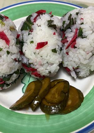 金時草とローゼルのおむすび-レシピのメイン写真