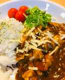 煮こみレトルトカレー●チーズチキンカレー