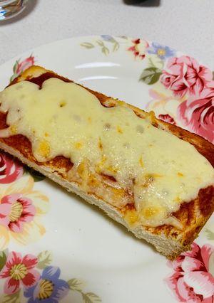 ピザトースト　シンプル　カンタン-レシピのメイン写真