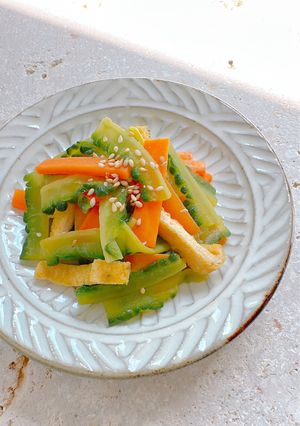 簡単★苦くない♡ゴーヤーと人参の炒め煮-レシピのメイン写真