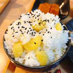 รูปของ 秋の定番🐾さつまいもご飯（1合）