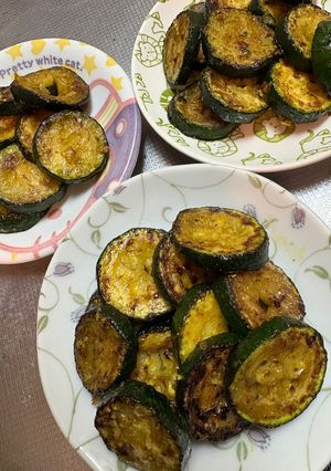 ズッキーニのカレーチーズ焼き-レシピのメイン写真