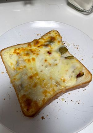 超簡単！ズボラ飯！ピクルスのピザトースト-レシピのメイン写真