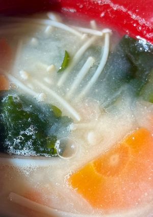 えのきわかめ人参のお味噌汁-レシピのメイン写真