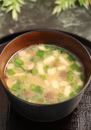 簡単！ニラ豆腐のぽかぽか味噌汁-レシピのメイン写真