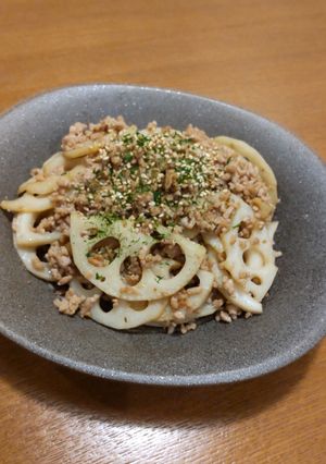 れんこんとひき肉の炒め-レシピのメイン写真