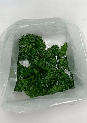 【冷凍保存のお勧め】パラパラパセリ保存術-レシピのメイン写真