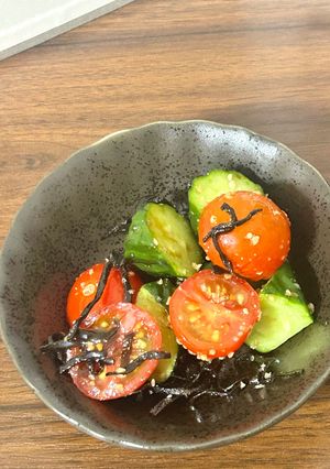 きゅうりとトマトの塩昆布和え-レシピのメイン写真