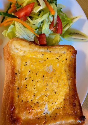 マヨ玉チーのふわふわトースト-レシピのメイン写真