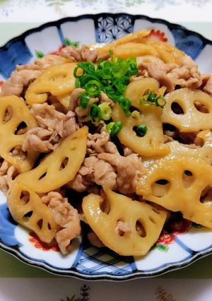 簡単夕飯！豚こまとれんこんの照り焼き主菜！弁当-レシピのメイン写真