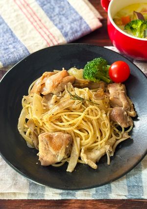 ワンパンで簡単！きのこと鶏出汁のオイルパスタ-レシピのメイン写真