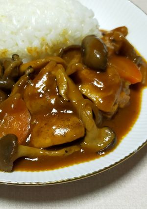 霜降りひらたけと鶏もも肉のデミ風煮込み-レシピのメイン写真