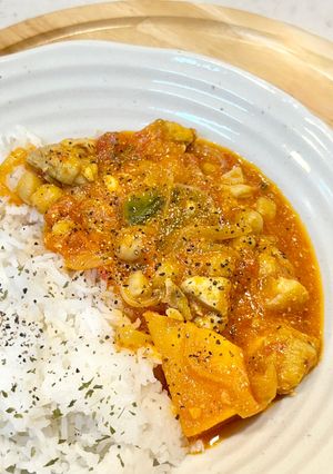 メインにトルコ料理風。鶏肉ひよこ豆のヨーグルト煮-レシピのメイン写真
