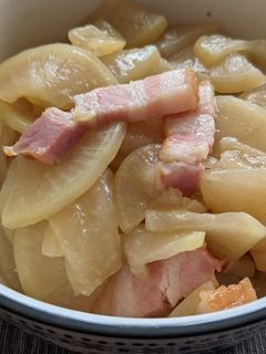 大根とベーコンのコンソメ醤油煮-レシピのメイン写真