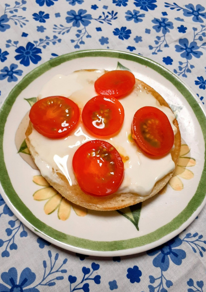 水切りヨーグルトとトマトのハニートースト-レシピのメイン写真