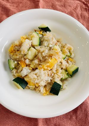 主婦の平日ランチ ズッキーニのチャーハン-レシピのメイン写真