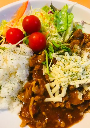 トマト缶で煮るチーズポークカレー-レシピのメイン写真